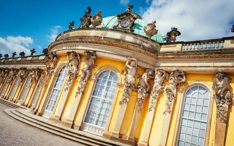 普鲁士硝烟往事 让帝王忘却忧愁的宫殿_哔哩哔哩_bilibili