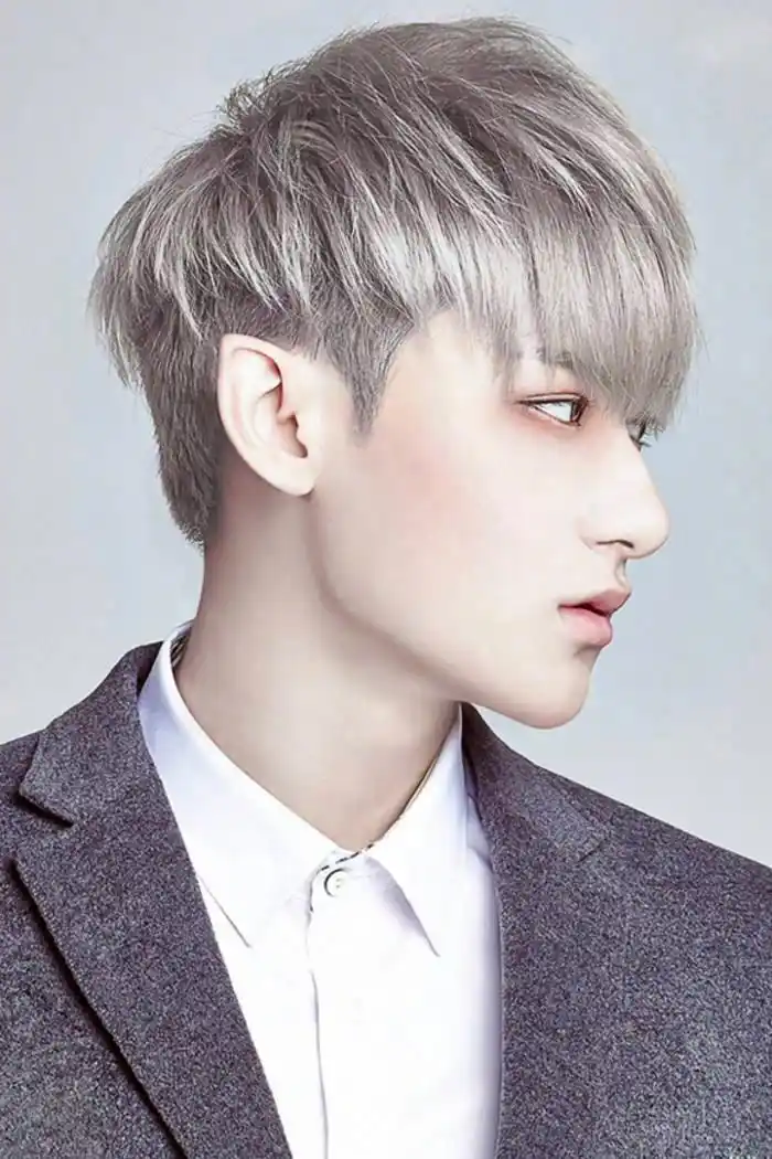 你是爱黄子韬在电视剧《谈判官》中运筹帷幄决胜千里的样子,还是爱他