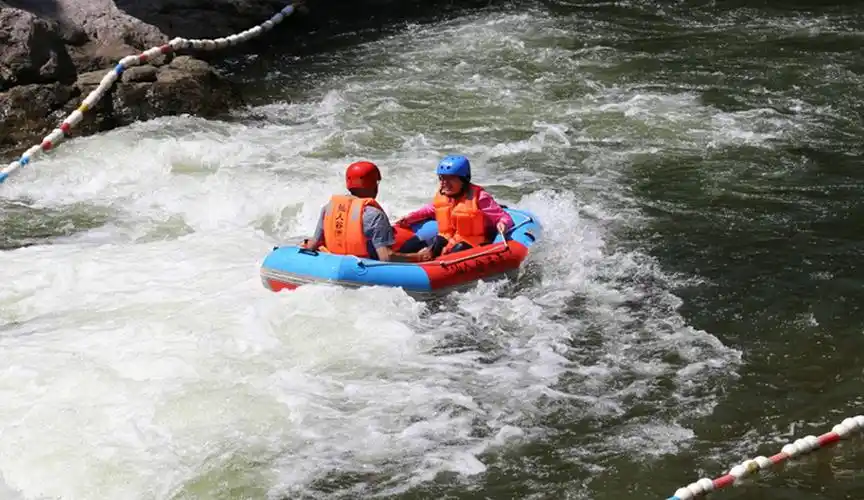 舌尖上的仙居清凉一夏激情仙人谷漂流杨梅采摘