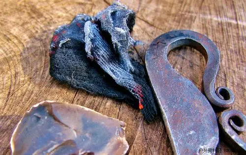 户外生火利器碳布火绒制作