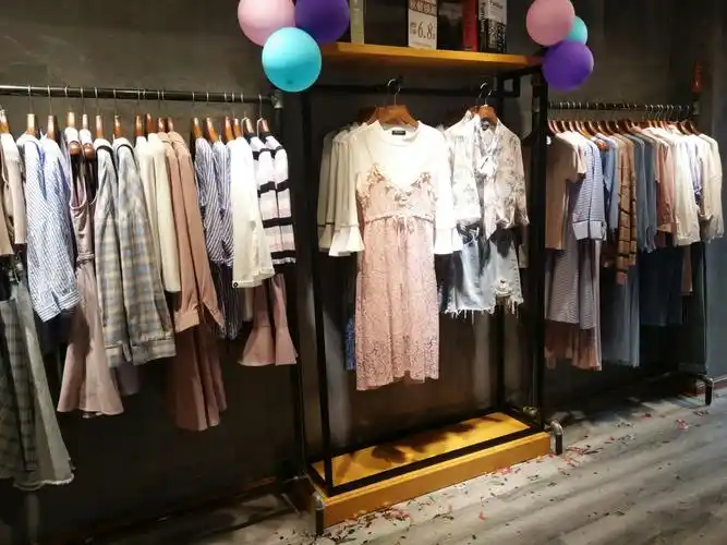 秋意正浓,大化麦寻女装秋装新品火热特卖中……全场秋装6.8折,6.