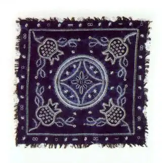 白族扎染石榴绣球纹围巾