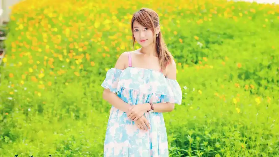 青春活力少女户外清新养眼写真图片桌面壁纸第二辑