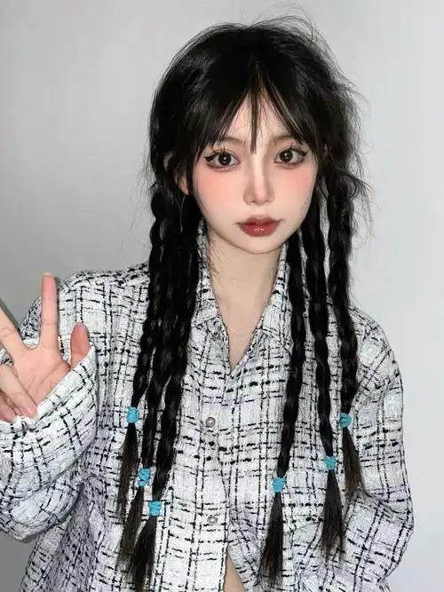 今日份甜酷多股辫半永久的发型了