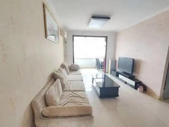 龙海家园d区,精装大两室,家具家电齐全,出门小学,交通方便