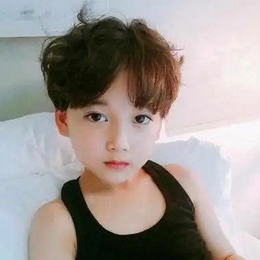 男生头像呆萌可爱版小孩