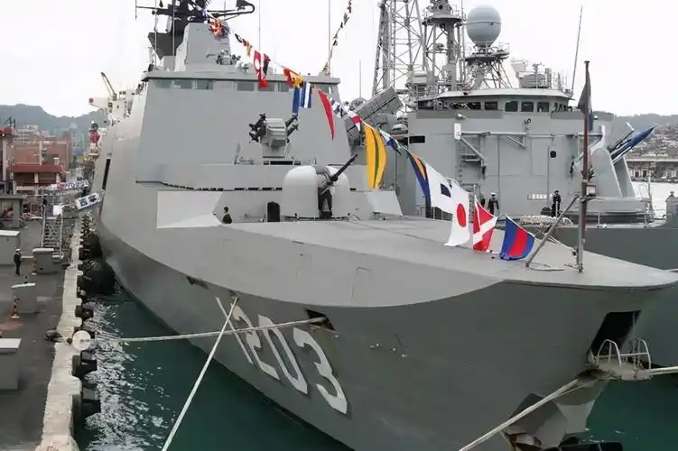 台湾的"康定"级西宁舰(资料图)