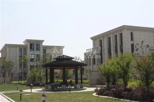 南洋壹号公馆 精装修 ,家电家具齐全,随时能看!