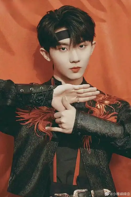 马嘉祺侠客小辫子造型