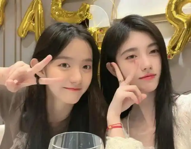 『#鞠婧祎#』92的亿些漂亮合照专栏 · 东拼西凑的合集