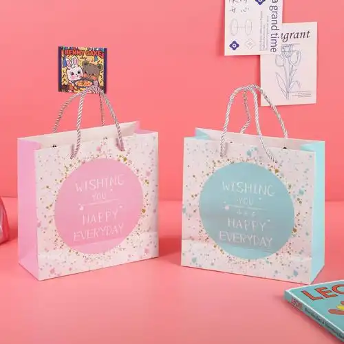 儿童伴手礼手提袋 厂家直供礼物硬卡纸可爱礼品袋 儿童礼物纸袋