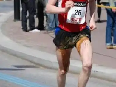 梦见拉屎在裤子里 - 神婆网