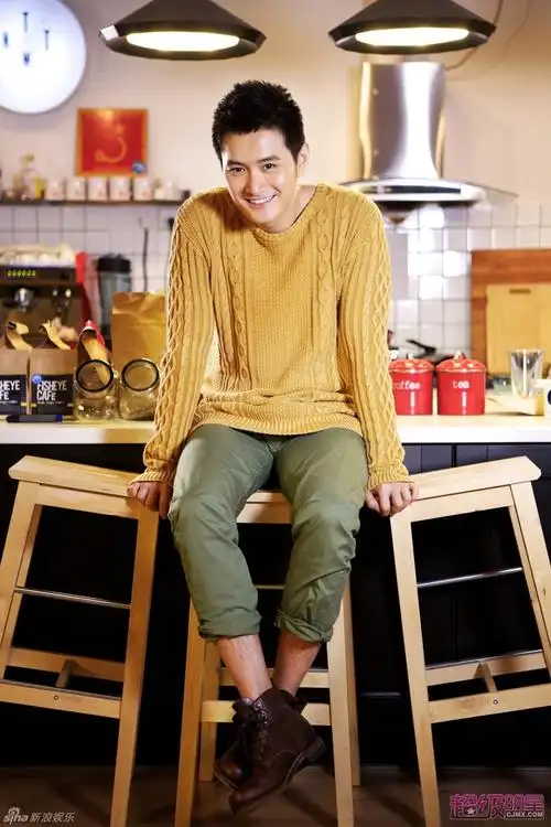 组图:王雨金秋居家写真 享受惬意生活_大陆星闻_明星-超级明星