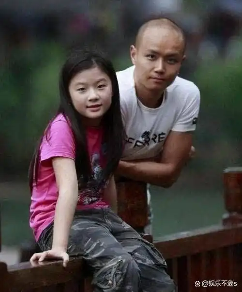 事实证明,被传移居美国开豪车的乐嘉,已选择了另外一种"活法"