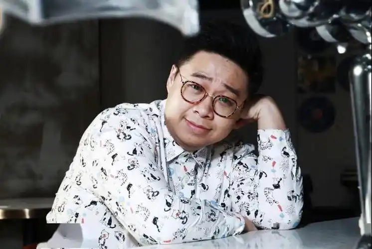 减肥成功tvb肥仔何远东极速瘦身30斤又是一位潜力股