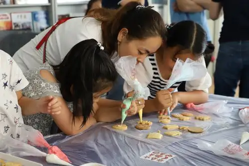 中国农业大学食品学院实培平台举办亲子烘焙体验活动