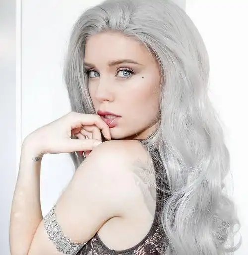 头像# #欧美五官# #模特# #半身像# #绘画参考# #彩妆# #美妆# 光