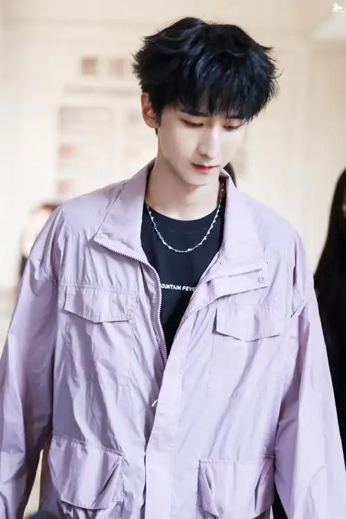 赵让桃花坞路透##赵让可爱猛男