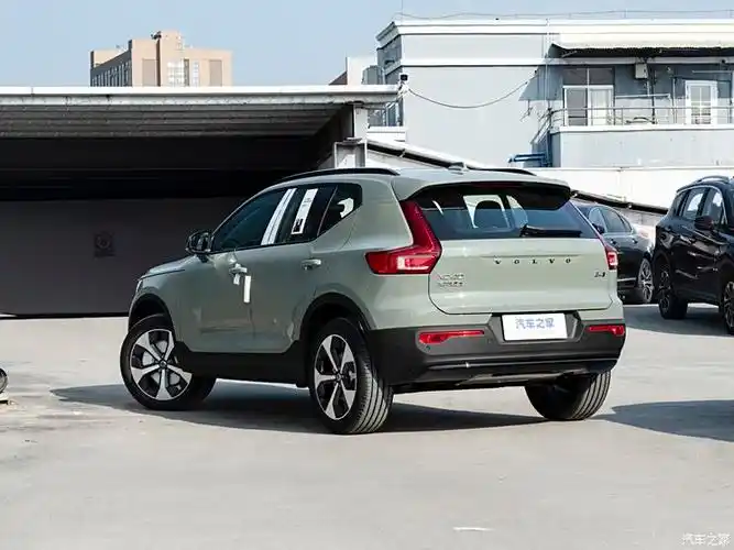 沃尔沃亚太 沃尔沃xc40 2024款 b4 四驱智远运动版