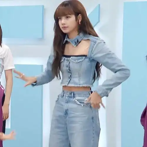 青春有你2lisa同款浅蓝色镂空牛仔外套短款修身上衣牛仔裤套装女