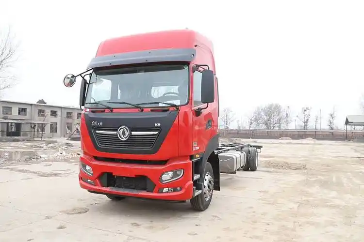 290马力平地板高顶双卧东风天锦krplus中卡有何升级