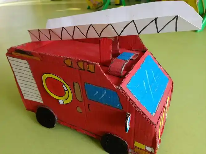 【桃林实验幼儿园幼儿园】— 消防安全宣传月"消防亲子手工作品展"