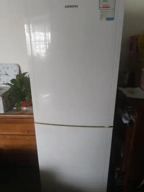 西门子换大冰箱,有一台二手冰箱出售,成色较新,西门子245升,一级节能