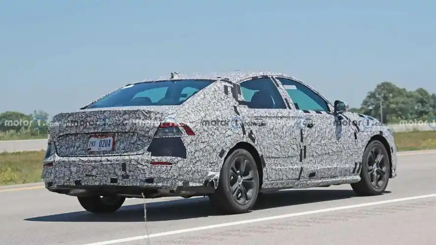 十一代本田雅阁谍照曝光网友这是思域它哥