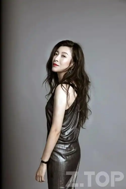 z.top x 张棪琰 | 戴不上面具的少女