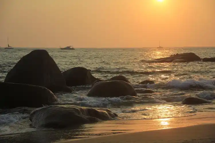 海南岛万宁海边美景