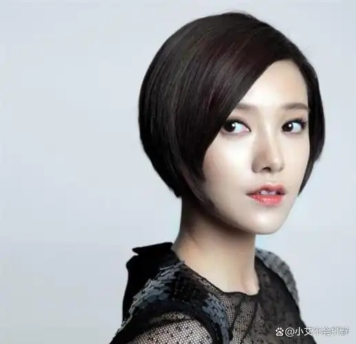 娱乐圈8位一眼万年的短发女明星,秦岚刘亦菲,个个美出新高度!