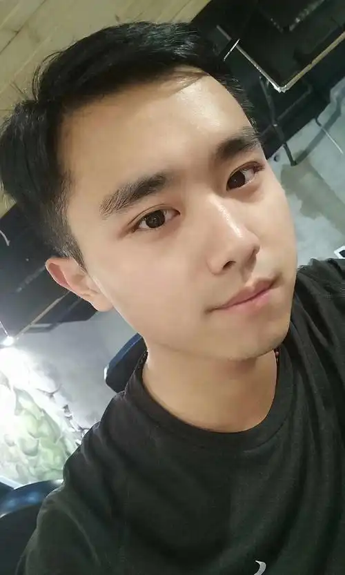 男生如何自拍才会把自己拍的好看? - 知乎