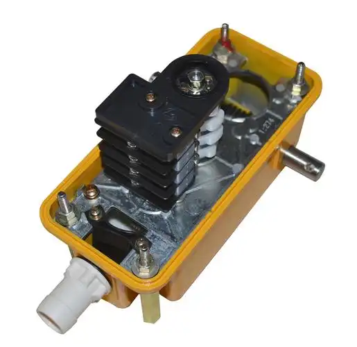 限位器-塔吊图片-塔吊图库-塔吊图片大全-精美塔吊图片-塔机图片-塔吊