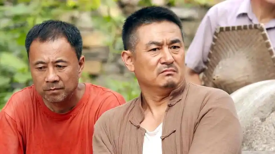 马向阳下乡记: b>村霸 /b>翻 b>村主任 /b>的旧账,要用民愤罢免了 b>