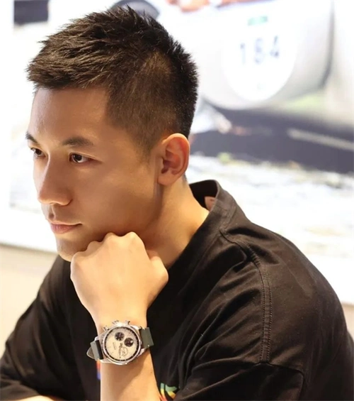 帅气炸裂的男生短发 束感飞机头酷翻了_男士短发 - 美发站