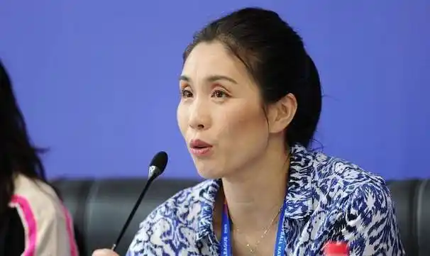 悉尼奥运会国家女排队长孙悦当时只有28岁,比今年的朱婷小一岁.