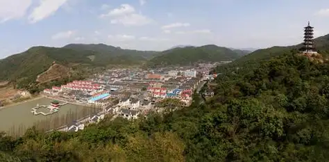 江幼红/摄奉化新闻网讯(通讯员 钟水军)总投资600万元的黄贤村通痛篌