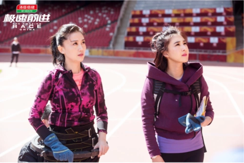 女汉子也恐高 张美曦忍泪高空翻转作为深圳卫视的当家主播,张美曦,臧