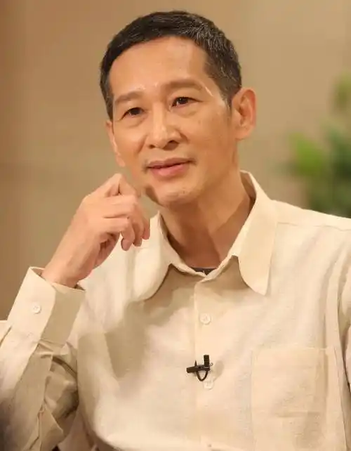 千人千面"剧抛脸",本周继续对话演员王劲松