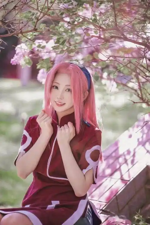 火影小樱cos,完全不输雏田_传说_上线_原文