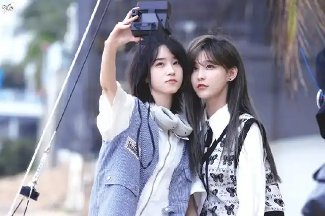 蒋芸王晓佳是小说照进现实吧##王晓佳是蒋芸在渊mv中的幻想