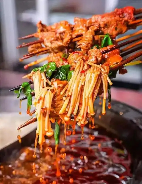 靖边的这家火锅串串在叫嚣我敢1折你敢来吃吗