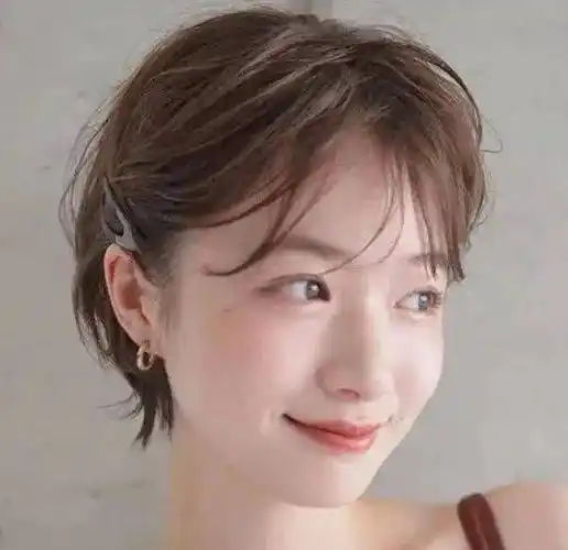 高人气的露耳短发发型,短发控们绝对不容错过