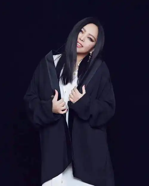 为救绝症父亲参加比赛49岁的张惠妹说我从未辜负自己的天赋