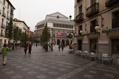 马德里皇家剧院广场.