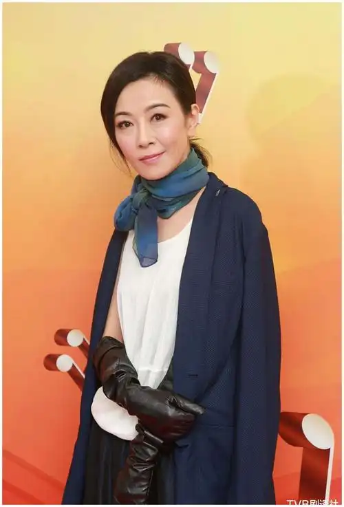 袁洁莹曾被传与郭富城恋爱而患厌食症,真实原因却是不擅长唱歌