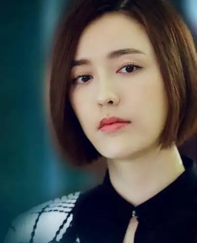 是谁让百变御姐吕佳容伤透了心?凌晨竟发割腕轻生照片!