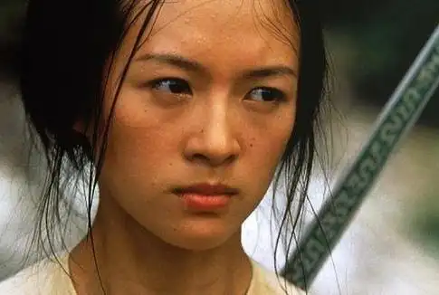 地培养出了章子怡,胡静,梅婷,袁泉,刘烨等未来成为影帝和影后的明星