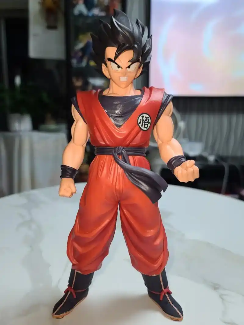 龙珠一番赏基纽套a赏界王拳悟空.塑料底色为主,看起来很油腻, - 抖音