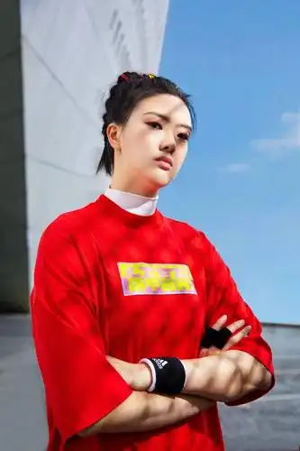 巅峰荣耀全能的钢铁战士张常宁